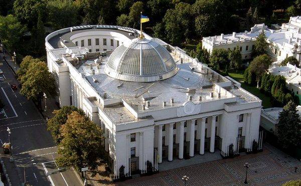 10 позорных фактов из финансовой жизни украинских партий