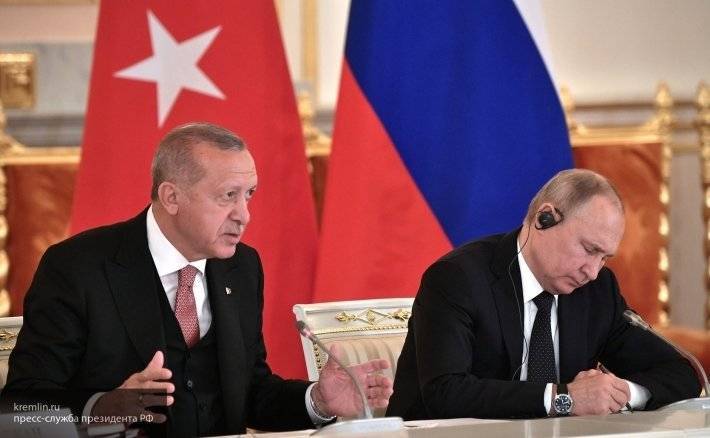 Эрдоган и Путин побеседовали перед началом заседания СВМДА