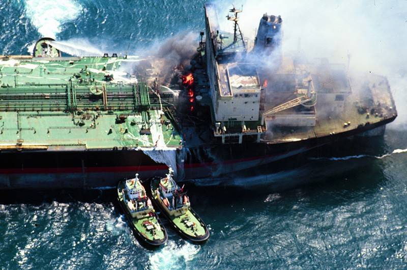 США тайно наблюдали за взорванными в Оманском заливе танкерами