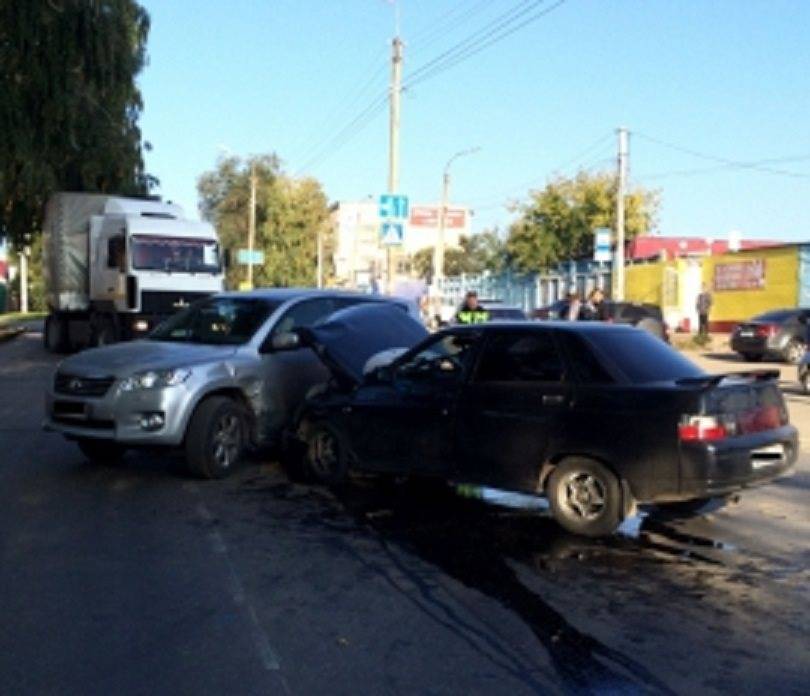 В ДТП на дорогах Ульяновской области 1 человек погиб, а 5 – оказались в больницах
