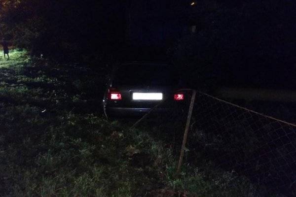 Под Славском пьяный водитель без прав сбил человека на обочине (фото)
