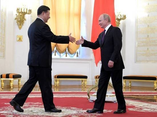 Путин подарил Си Цзиньпину любимое мороженое