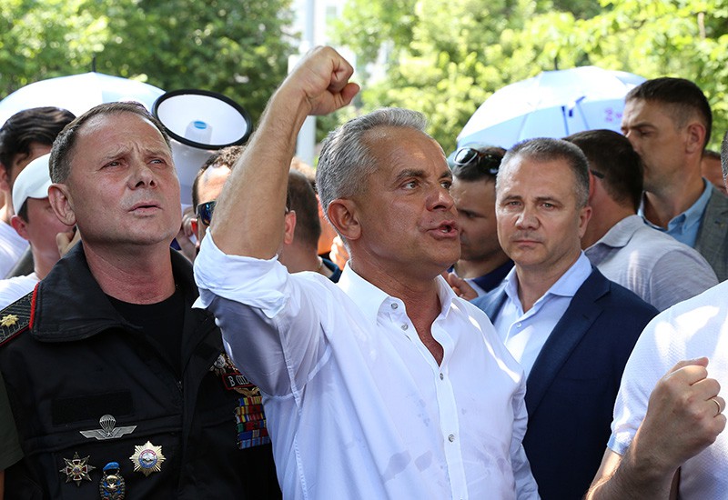 Из Молдавии спешно улетают потерявшие власть политики