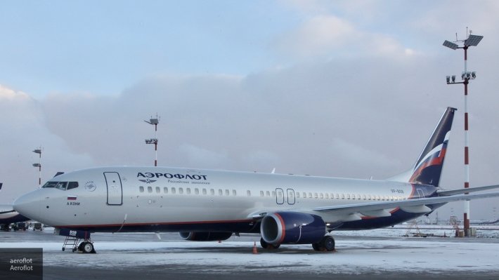 Пассажирский самолет хвостом задел ВВП во время жесткой посадки в аэропорту Краснодара