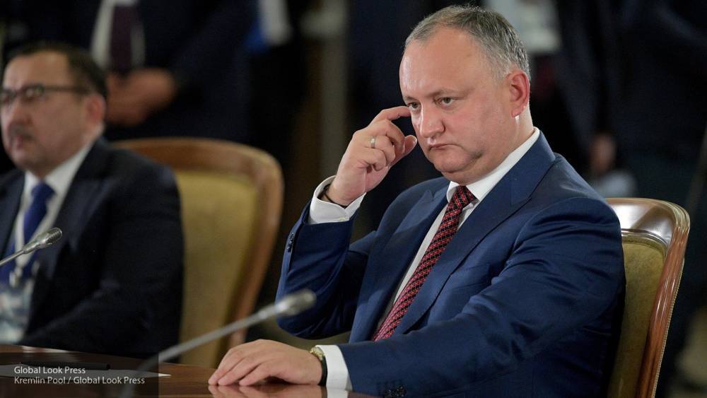 Додон заявил, что политический кризис в Молдавии преодолен