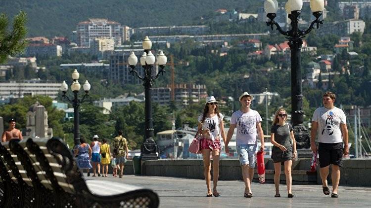 Сколько иностранцев работают в Крыму: данные властей