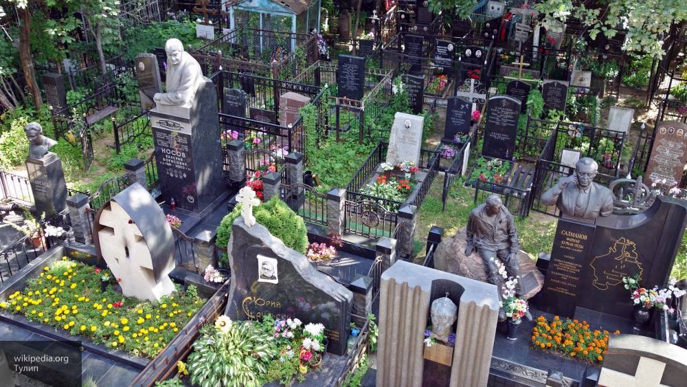На Ваганьковском кладбище произошел взрыв, сообщили СМИ