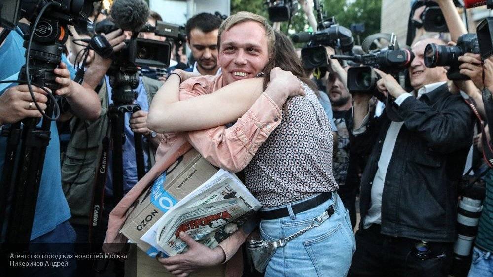 Союз журналистов пригласил Голунова на санкционированную акцию