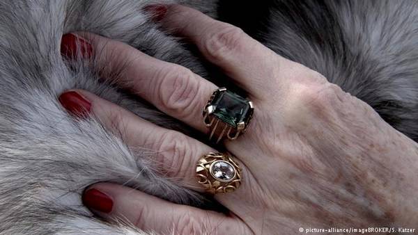 Почему меховую шубу в Германии даже в холода лучше не носить