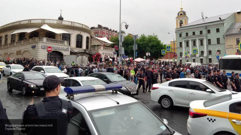 Западные кураторы остались без "красивых картинок" от оппозиционеров с незаконного митинга 12 июня
