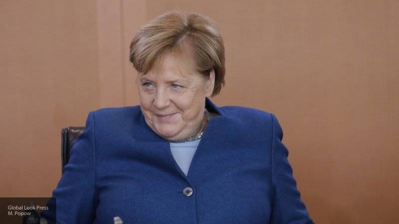 Представитель Бундестага раскритиковал политику Меркель по отношению к России