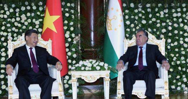 Таджикистан и Китай подписали 18 документов о сотрудничестве