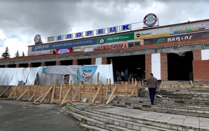 Жителя города в Башкирии возмутила небезопасная стройка торгового центра