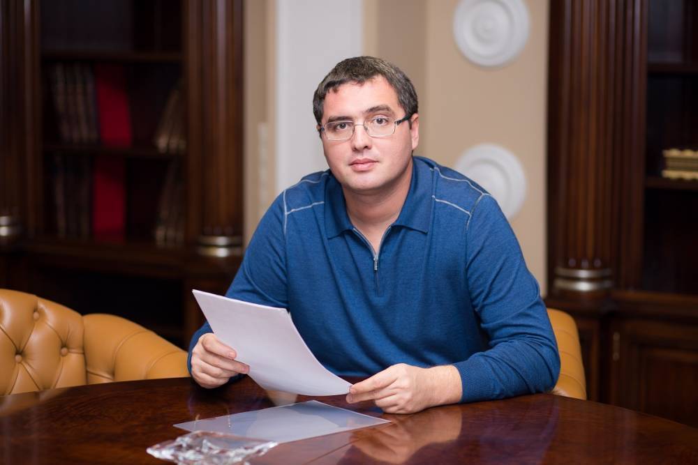Молдавского оппозиционера Ренато Усатого задержали на въезде в страну