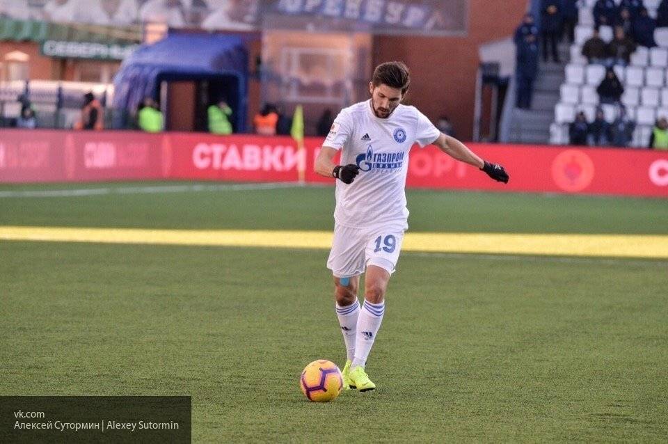 Полузащитник «Оренбурга» Сутормин продолжит карьеру в «Зените»