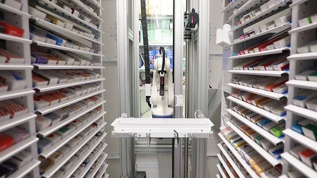 В Израиле лекарства по рецепту начнет отпускать робот-фармацевт