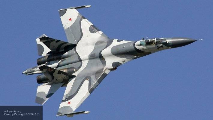 Появилось видео полетов Су-27СМ и Су-30М ВКС РФ над горами Кавказа