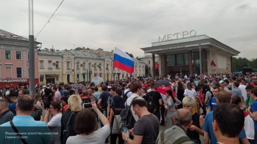 Навальнисты-оппозиционеры смешивают с грязью любого, кто не в их системе координат