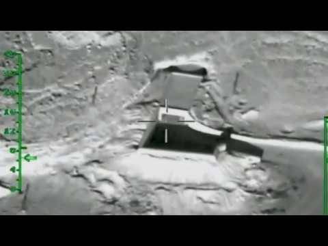 В Сирии уничтожили бункер боевиков бетонобойной бомбой (видео)