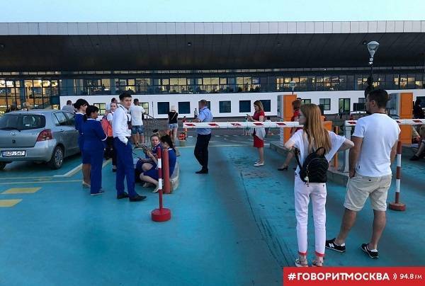 Из аэропорта Кишинёва эвакуировали пассажиров из-за угрозы взрыва