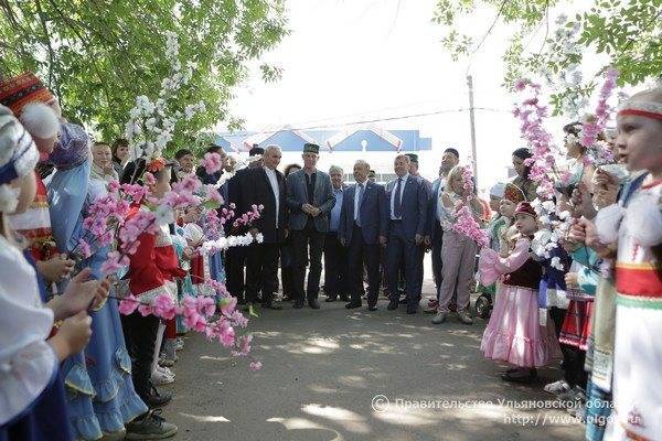 Сергей Морозов поздравил жителей региона с национальный татарским праздником Сабантуй