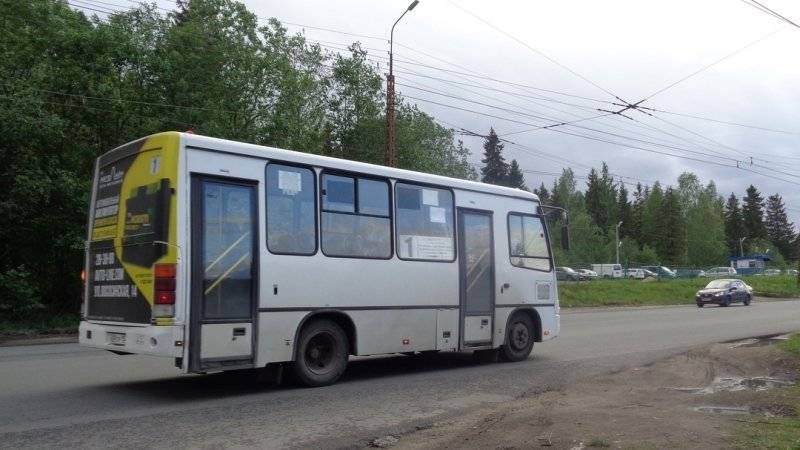 Водитель маршрутки в Новосибирске ранил ножом недовольного пассажира
