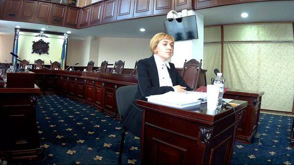 Судья Инна Отрош — младшая: вся в мать, продажную, циничную и лживую «судью»