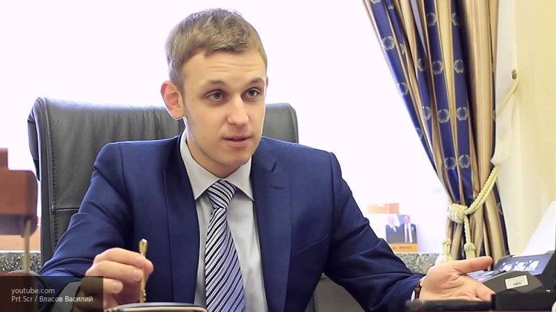 Депутат Власов объяснил решение взять блогера Хованского в свои помощники