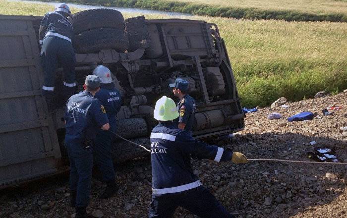 Автомобиль с армянскими номерами попал в ДТП на Ставрополье – видео с места аварии