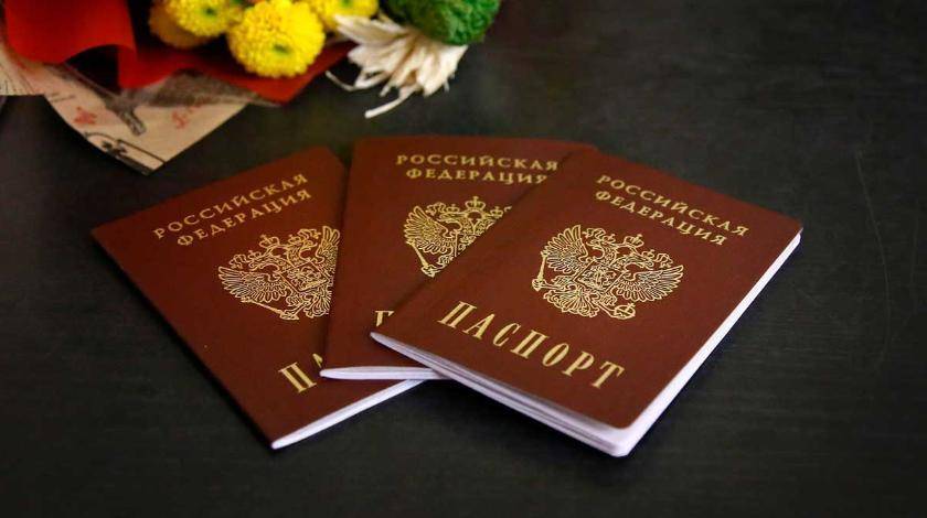 Украинцы оценили преимущества жизни с российским паспортом