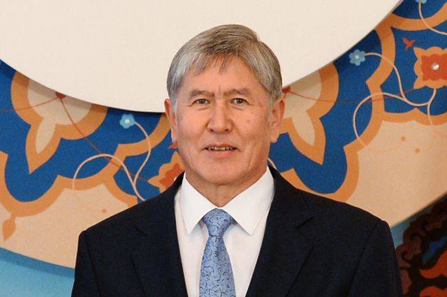 Парламент Киргизии выдвинул обвинения в адрес экс-президента страны