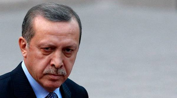 Moody's понизило кредитный рейтинг Турции до «мусорного» уровня