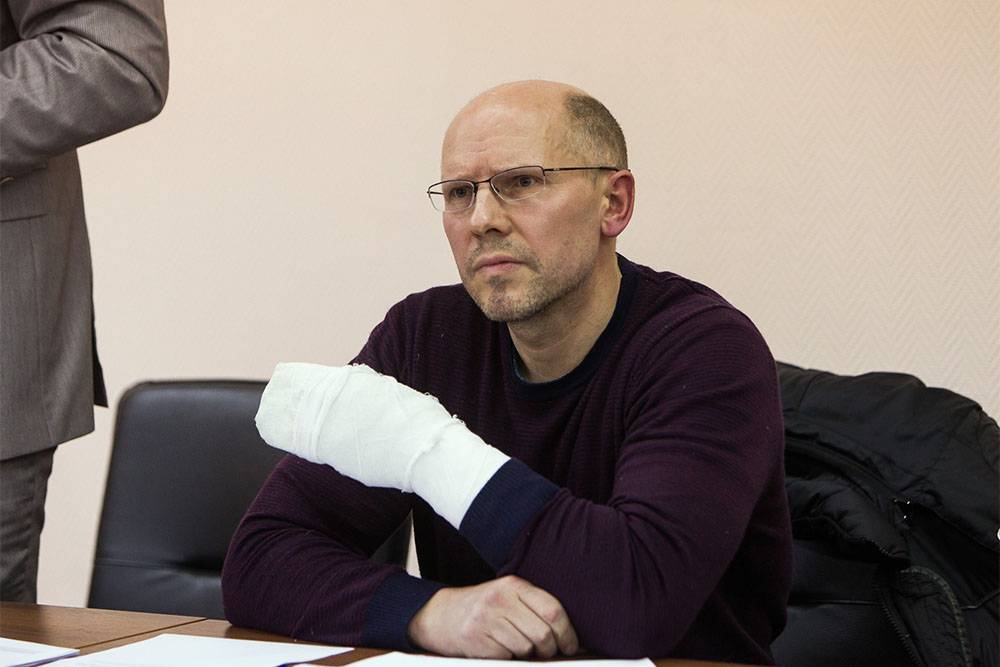Суд в Петербурге переквалифицировал дело журналиста Игоря Рудникова — теперь ему не грозит лишение свободы