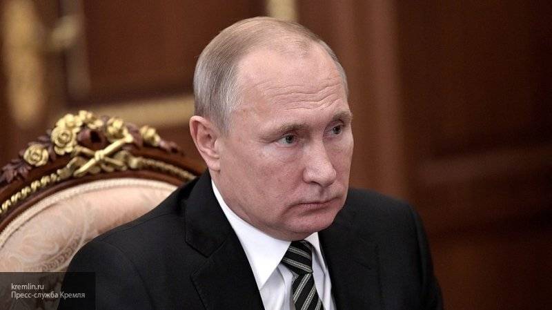 Путин завершает подготовку к прямой линии, заявил Песков