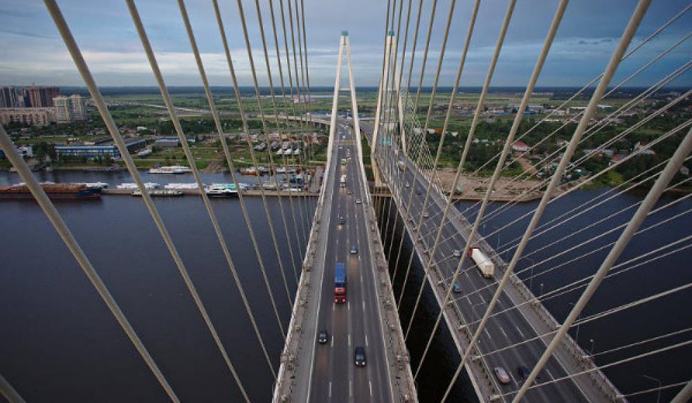 На  КАД между вантовым мостом и Колтушским шоссе до конца июня перекроют три полосы