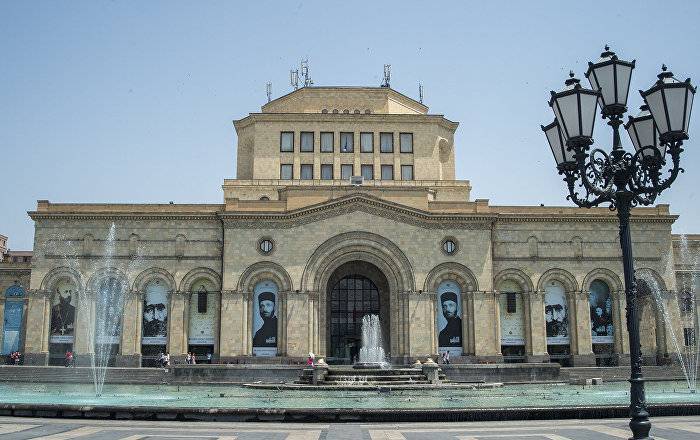 СНБ Армении нашла редкие картины, исчезнувшие из Национальной галереи
