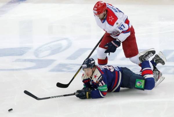 Вспоминаем первый сезон Тарасенко в НХЛ: Хичкок, суперначало и сотрясение