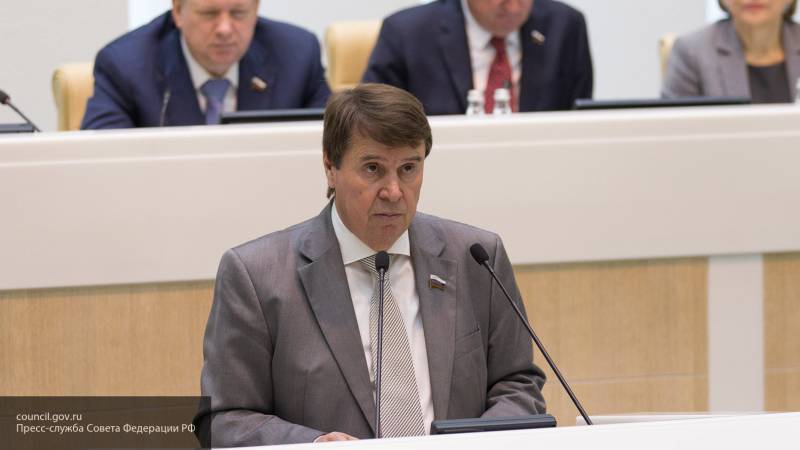 Сенаторы рассказали о причинах возвращения украинцев в Крым
