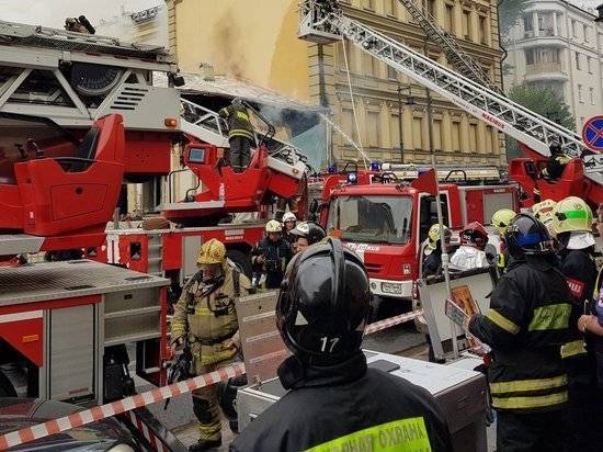 Пенсионеры погибли при пожаре в Москве, проспав всеобщую эвакуацию