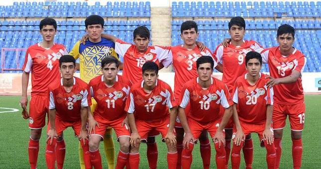 Юношеская сборная Таджикистана (U-16) проводит тренировочный сбор в Гулистоне