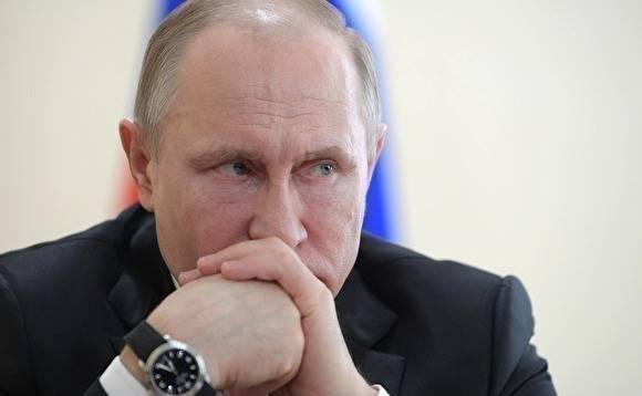 Рейтинг доверия Путину снова упал