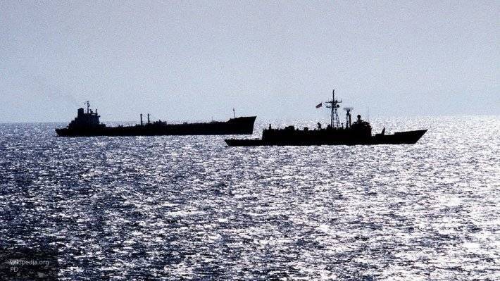 Американские СМИ призывают Вашингтон потопить флот Ирана в Ормузском проливе