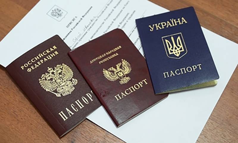Уехавшие на Украину  крымчане захотели  российское гражданство