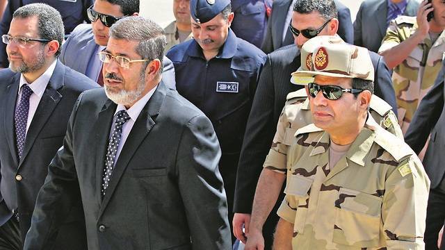 Экс-президент Египта Мухаммед Мурси скончался в зале суда