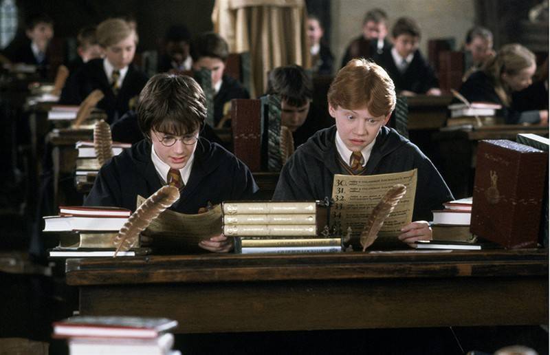 Школьных учителей призвали изучить "Гарри Поттера" и "Игру престолов"