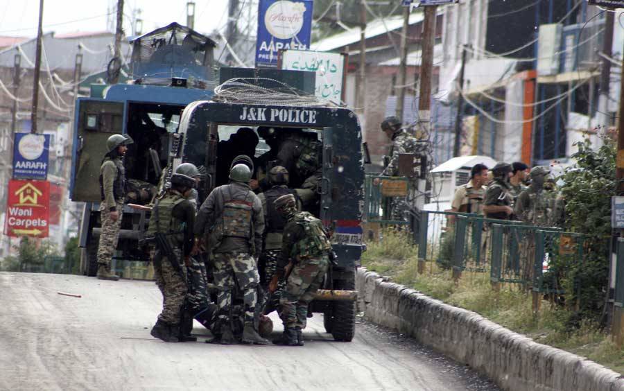 СМИ сообщили о нападении на индийских военных: есть раненые