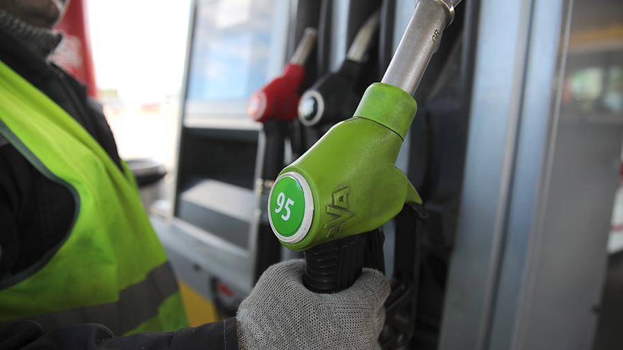 Минэнерго и ФАС проверяют данные о резком росте цен на топливо в регионах
