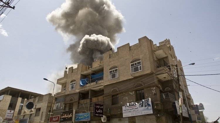 Йеменские повстанцы атаковали аэропорт в Саудовской Аравии