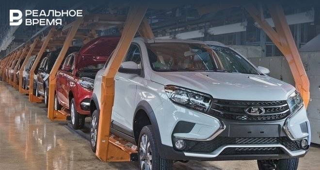 «Ведомости»: с 1 июля АвтоВАЗ повысит цены на автомобили