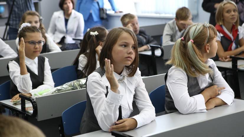 Меньше половины школьников России планируют поступать в вуз